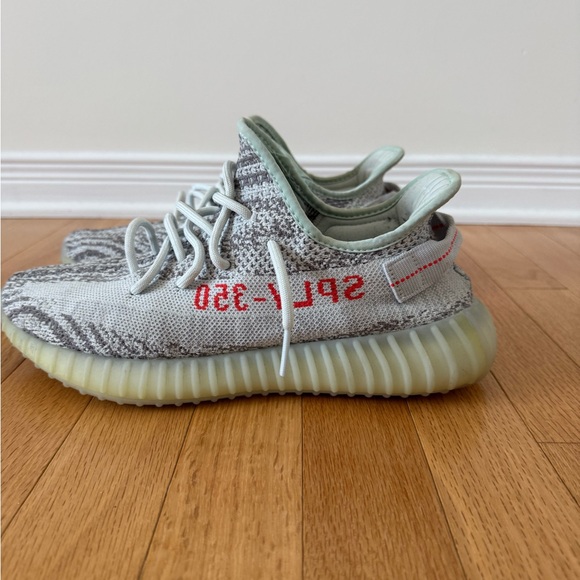 Yeezy Boost 350 V2 - Picture 3 of 4